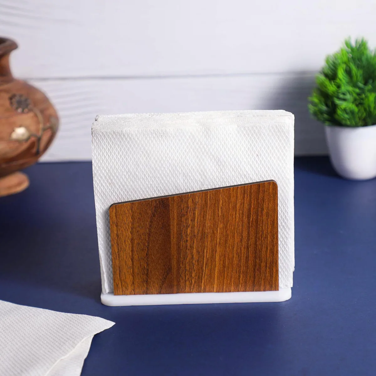 Retro Tissue Paper Holder