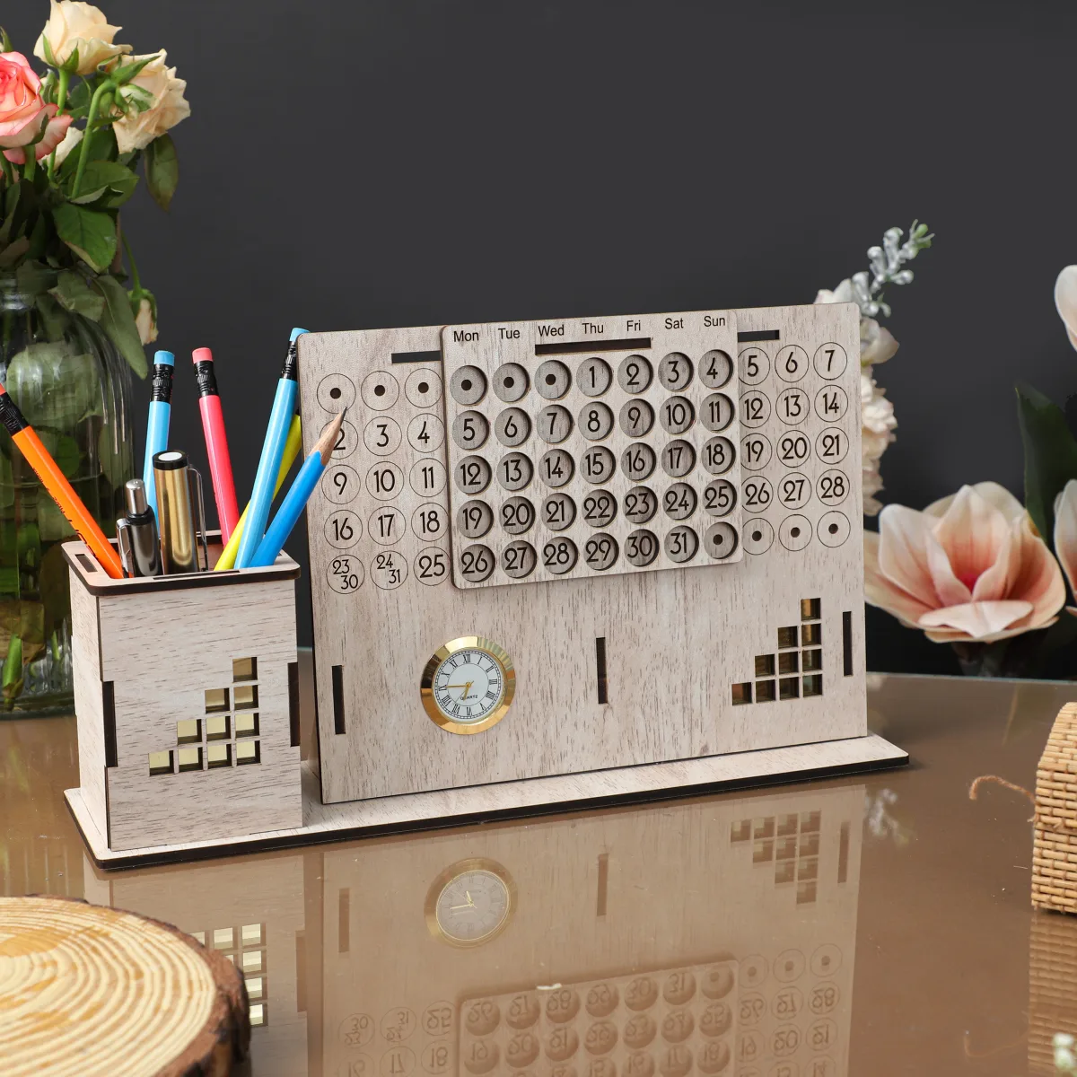 Big Calander Pen Holder