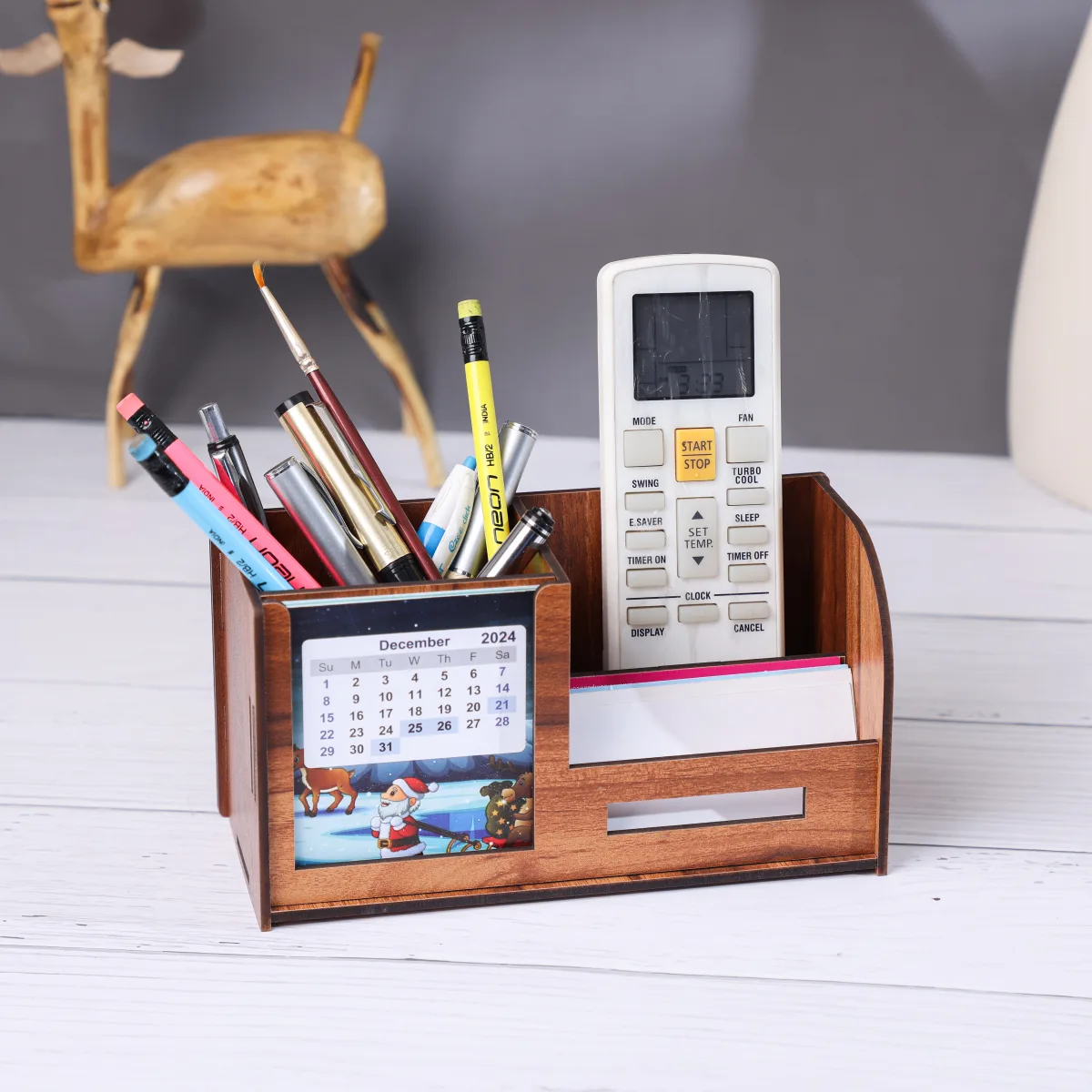 Calander 3 in 1 Pen Stand