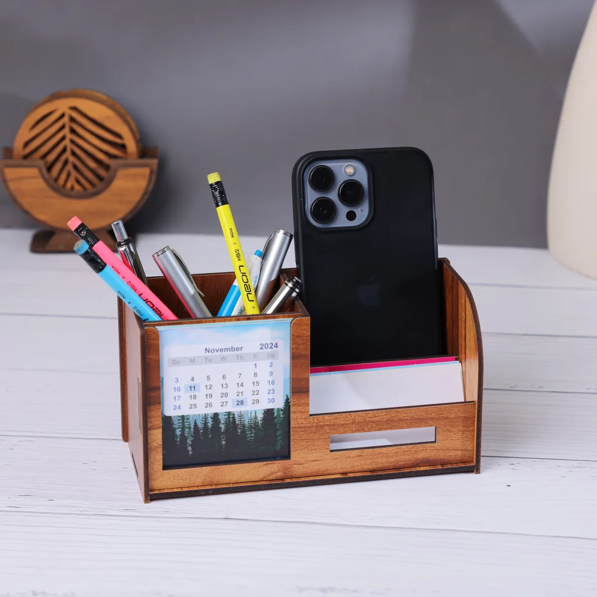 Calander 3 in 1 Pen Stand